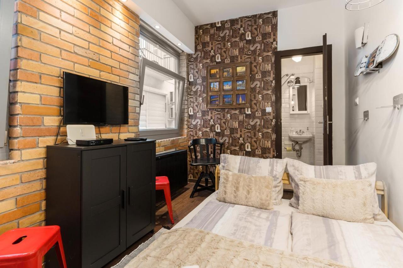 Cheerful Studio Budapest Downtown Extérieur photo